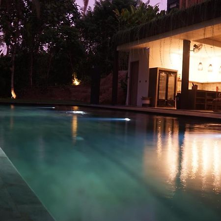 Six Cubes Ubud Hotel ภายนอก รูปภาพ