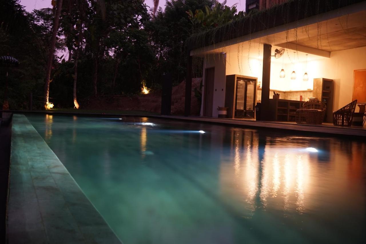 Six Cubes Ubud Hotel ภายนอก รูปภาพ