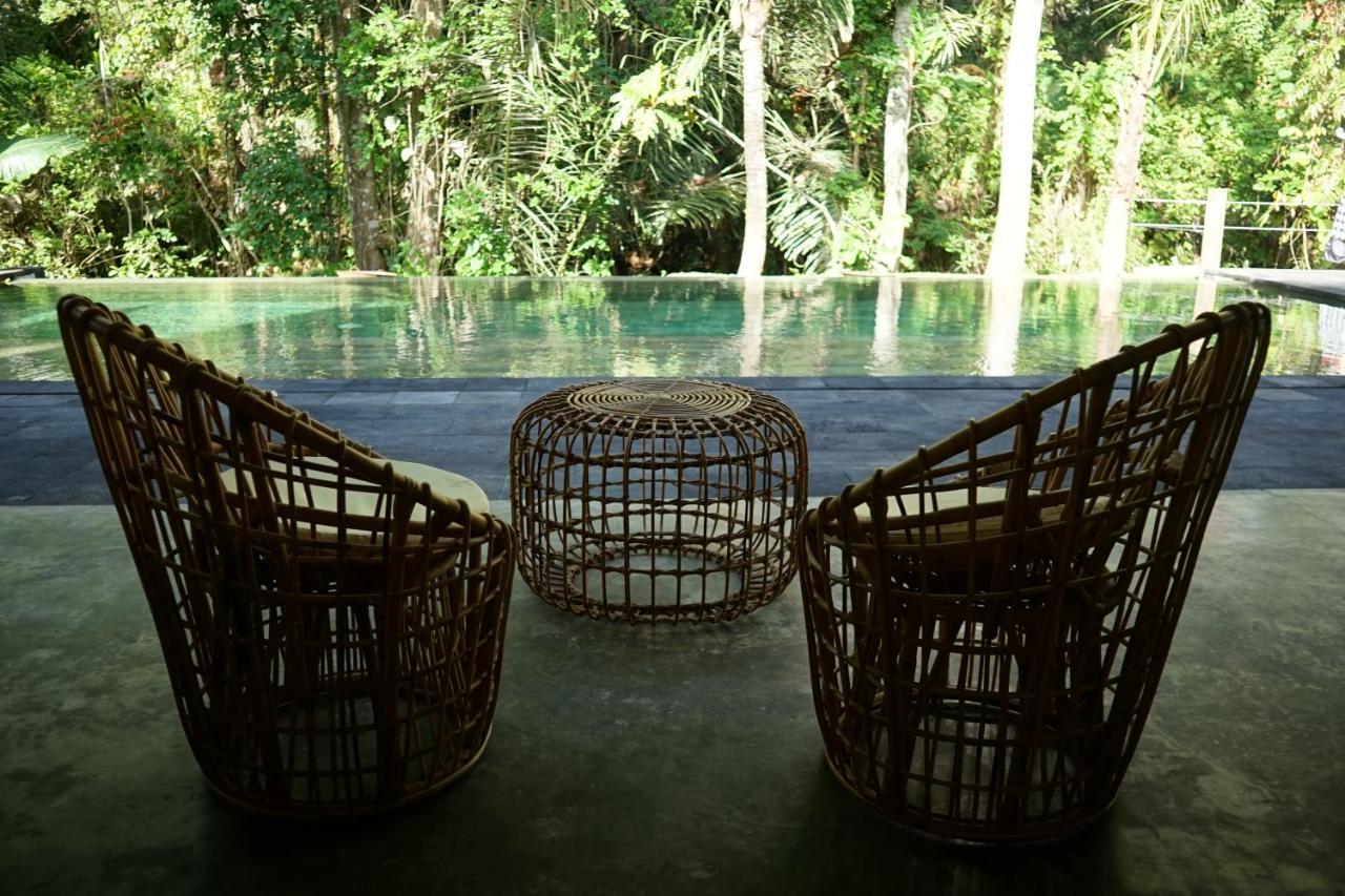 Six Cubes Ubud Hotel ภายนอก รูปภาพ